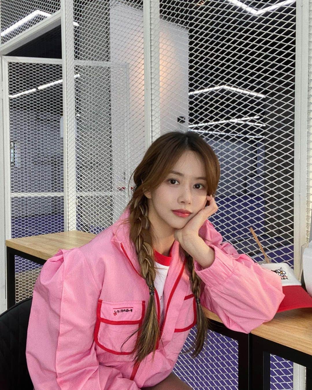 ハン・ボルムのインスタグラム：「#테니스 #테니스룩 할수있다! 🎾」