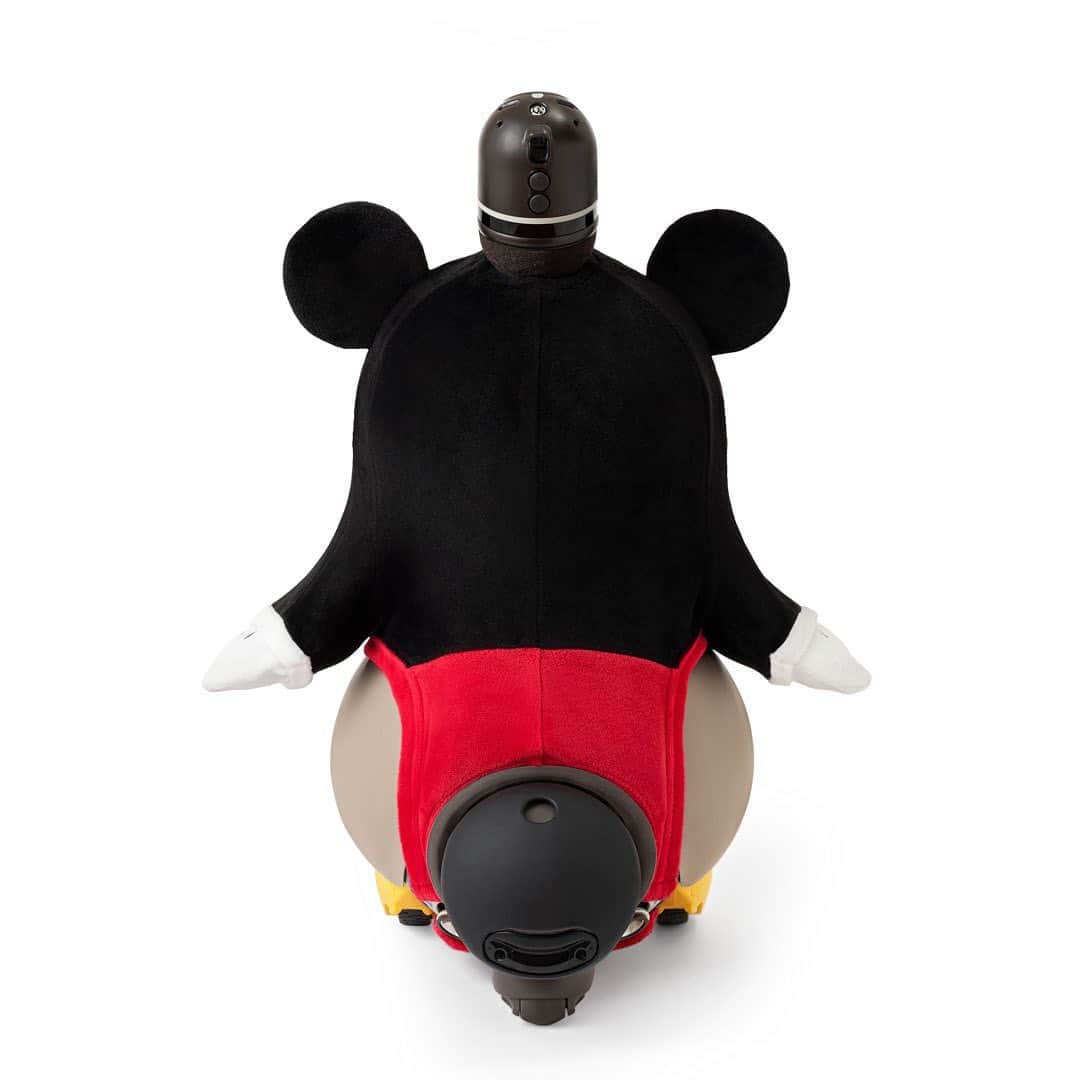 LOVOTさんのインスタグラム写真 - (LOVOTInstagram)「⠀⠀ ミッキーマウス仕様の限定 LOVOT 『Mickey Mouse / edition of LOVOT』が登場！ ⠀ ⠀ ＊3月15日販売開始 @lovot_official  #Disney #ディズニー #ミッキーマウス #LOVOT #らぼっと」3月14日 18時09分 - lovot_official