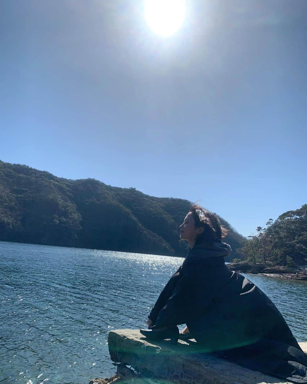 二宮芽生のインスタグラム：「蟻みたい🐜  対馬、めちゃ綺麗な島。」