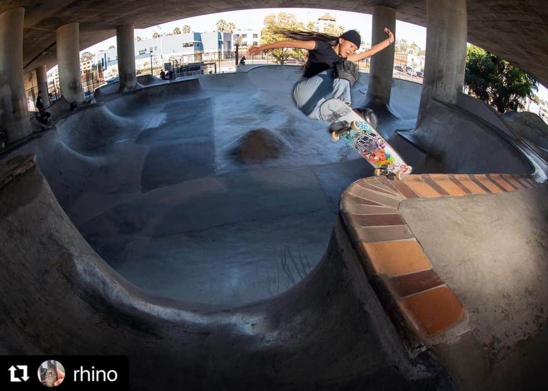 開心那のインスタグラム：「yaaaaaaaaaaay🙌😍🔥⚡️ @thrashermag I was featured in the April issue of!!!  Thank you!!! I'm so HAPPY💫💫💫 📸 @rhino   #Repost @rhino with @use.repost ・・・ @cocona.hiraki 💥 Gap over channel to nosegrind as seen in the April Issue @thrashermag 🔥 #WSVT  @vans @vansskate @vansskateapac @vansjapan @welcomeskateboards @spitfirewheels @187killerpads @triple8nyc @independenttrucks @bonesbearings @jessupgriptape @mbm_parkbuilders @hotdoggeryesso」