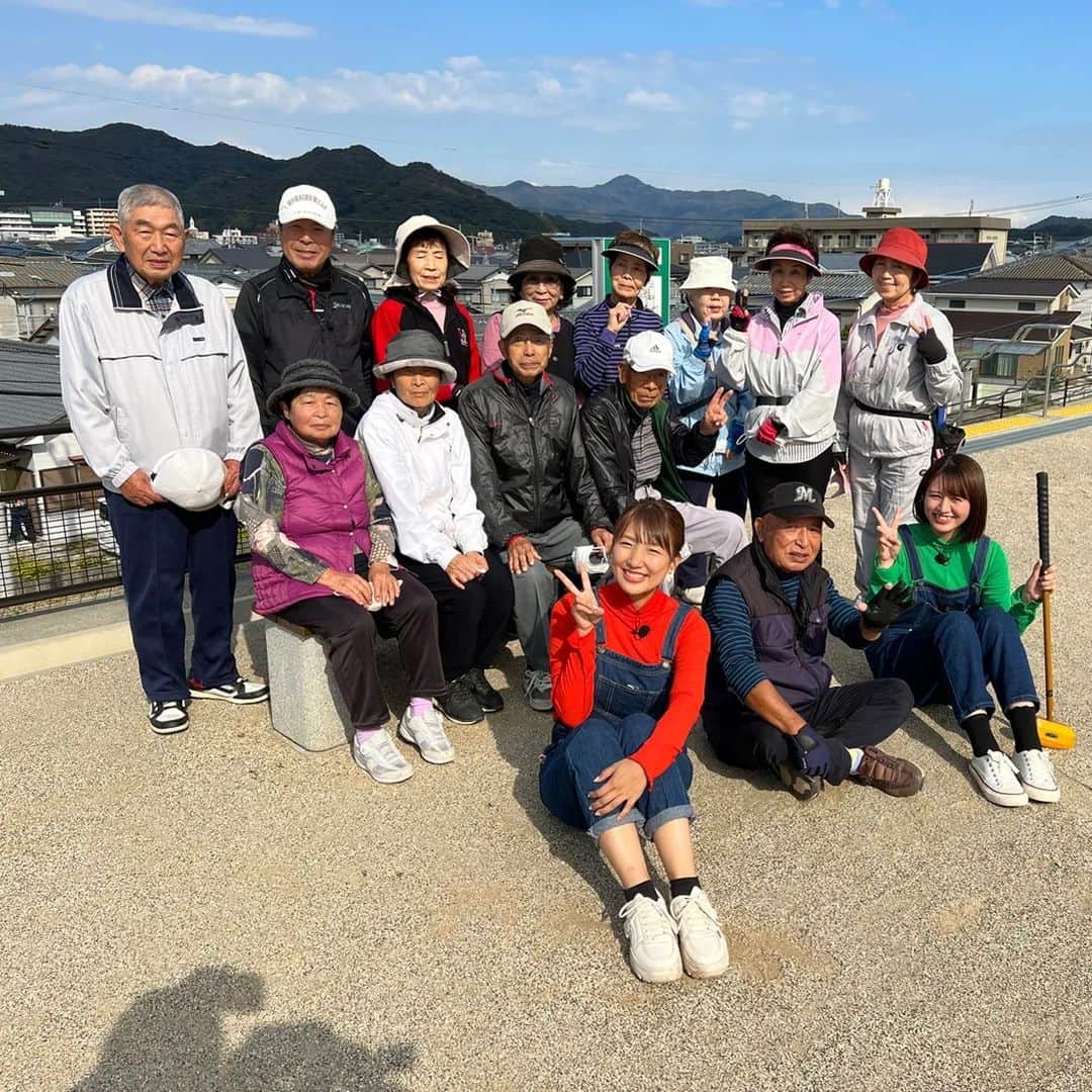 岩野理沙さんのインスタグラム写真 - (岩野理沙Instagram)「てくてくさいき散歩 いわのりとゆうきが おじゃましま～す🤗  過去の放送は CTSのYouTubeチャンネルで 見ることができます🥰  二回目の放送は 新女島・中の島地区を てくてくしてきました(*^^*)  グランドゴルフも体験してきましたよ😌二人のスコアは、、、！？♥️  炙樂で美味しい料理もたべました😍  🐤🐤🐤  #てくてくさいき散歩　#おじゃましまーす　#てくてく　#新女島　#中の島　#佐伯　#グランドゴルフ　#ゴルフ　 #炙樂　#皆さん良い表情　#晴れ　#大分県」3月14日 15時28分 - risaiwano