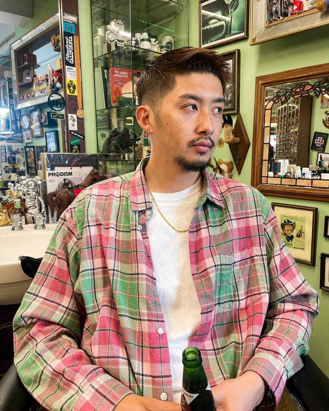 柴田翔平さんのインスタグラム写真 - (柴田翔平Instagram)「夏に向けてNEW HAIR💈 ・ ・ Barber @mr.brothers_cutclub  @mariokart_barber   #hairstyles #barber #fade #夏ヘアー#メンズヘアスタイル」3月14日 15時25分 - shohey_shibata