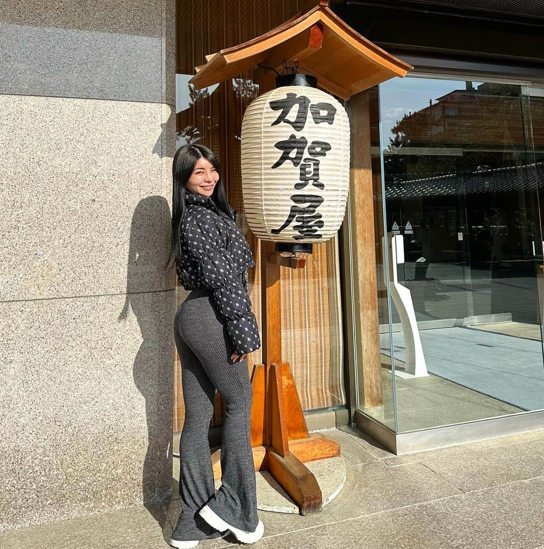 meruのインスタグラム：「おもてなし旅館⭐️ #加賀屋 #和倉温泉  #金沢  #金沢グルメ  #金沢旅行  #金沢ホテル  #温泉 #japantrip  #japanesefood」