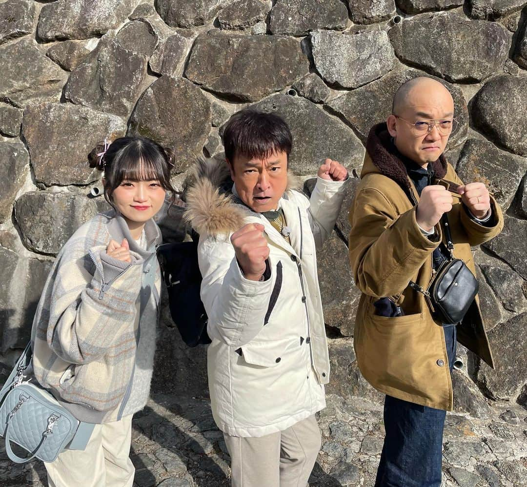 テレビ東京「太川蛭子の旅バラ」さんのインスタグラム写真 - (テレビ東京「太川蛭子の旅バラ」Instagram)「明日3/15（水）夜6時25分からの水バラ「バスVS鉄道乗り継ぎ対決旅 第１5弾」がいよいよ放送📺  年末4時間ＳＰでは無念のタイムアップで負けてしまったバスチーム😰  Mr.バス旅の太川陽介さんは自身のプライドにかけて絶対に負けられない戦いに挑みます💪  そんなリーダー太川さんを支えるバス🚌チームのメンバーを紹介！  まずはNGT48の中井りかさん✨ 以前鉄道チームに参加したこともある、ゲスト唯一のバスＶＳ鉄道 経験者👏 現在Paraviで配信中の対決旅スピンオフ「女同士のガチンコ乗り継ぎ対決旅」ではリトル鬼軍曹👹としてチームメンバーを引っ張った貢献者！ 今回はバスチームとして太川さんの右腕の如く、頼もしい知力と根性を発揮してくれます🤗  そして、今や飛ぶ鳥を落とす勢いで人気急上昇のみなみかわさん😆 事務所の悪口でのし上がったと自分でも言うほどの毒舌キャラが人気でもありますが、さすが芸人さん‼️根性は並大抵のものではありません！ その理由は…オンエアでみなみかわさんの足元👟にご注目ください！  テレビ東京をご覧になれない地域の方もTVerにてリアルタイム配信の視聴が可能です📺 そちらもチェックしてみて下さい🙇‍♂️  #テレビ東京 #テレ東 #水バラ #バスVS鉄道 #乗り継ぎ対決旅 #バスチーム #太川陽介 #NGT48 #中井りか #みなみかわ #春 #栃木 #茨城 #北関東 #霞ヶ浦 #ガチンコ #女同士の乗り継ぎ対決旅」3月14日 17時22分 - tvtokyo_tagaebi