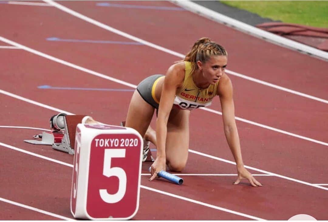 レベッカ・ハースのインスタグラム：「Noch 500 Tage bis Paris 2024!  Das Ziel ist fest im Blick ☺️💪🏼  #paris2024 #olympics #countdown #neverdone #trackgirl」