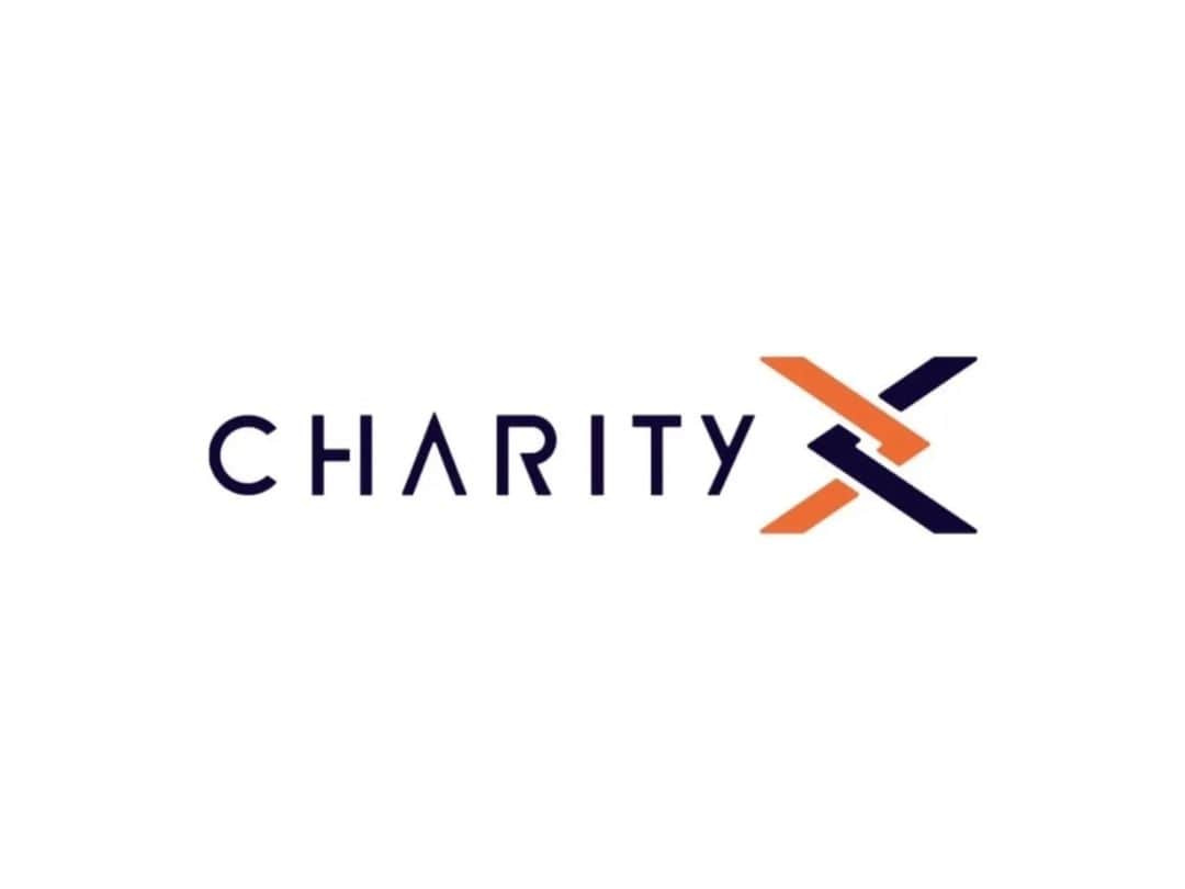 福島千里のインスタグラム：「【オンラインチャリティサービス「CHARITY X」】  この度、2023年3月11日から新しくスタートするオンラインチャリティサービス「CHARITY X」の理事に就任することになりました。  現役選手を引退してから一年が経ち人間としてまだまだ成⻑したいという思いとこれまで私を支えてくださった方達に還元出来る事はないのかと考える日々の中で、代表理事を務める小野伸二さんよりお声かけていただき、就任する事を決意しました。  陸上教室では走ることの楽しさをたくさんの方々と共有し、これまでの経験から得られたことをお伝えできたらと思っています！  CHARITY X の素晴らしさを多くの方に伝えられるように頑張っていきますので、よろしくお願いします！  #CHARITYX #チャリティーエックス #チャリティー #チャリティーオークション #小野伸二 #福島千里 #内山靖崇」