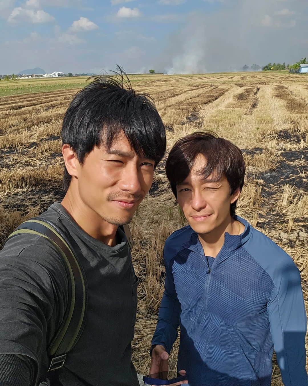 デスモンド・タンのインスタグラム：「Just wanna let you know I'm surviving well here in the outskirt of Malaysia. 👌 I've been quiet here the past weeks because of the intense filming works my new project "金色大道". Glad to have my partner in crime @jeremychanmy here with me 😉 New CP? 😉  The footages are amazing and I can't wait for you all to watch it! Stay tuned for more updates!   #金色大道 ＃林木森 ＃六木 #mediacorp」