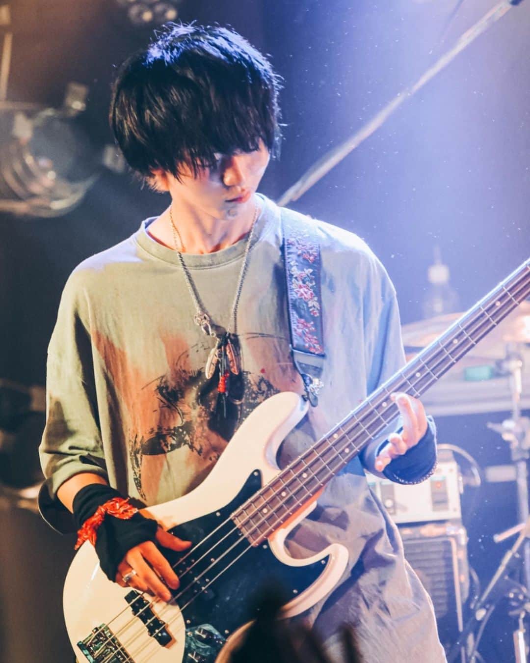 圭吾のインスタグラム：「KICK THE AGE tour vol.2.5 こんな幸せなツアーになるとは思ってなかった！！ 写真も思わずニヤリ。笑」