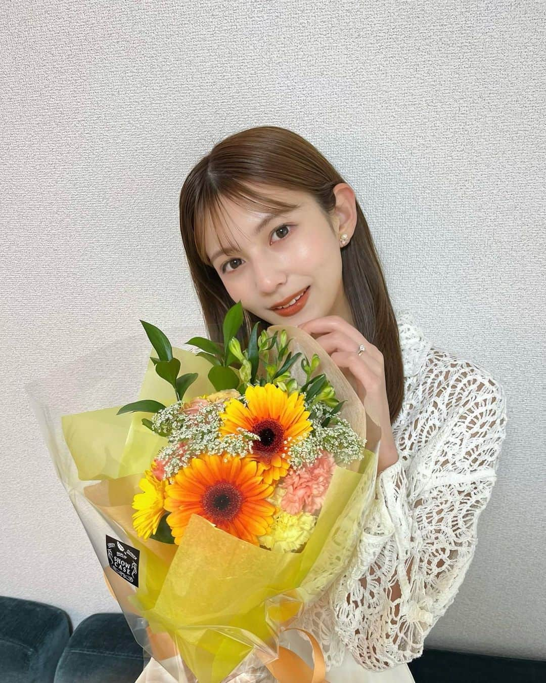 新井遥のインスタグラム：「＾ thankyou~🕊🤍」