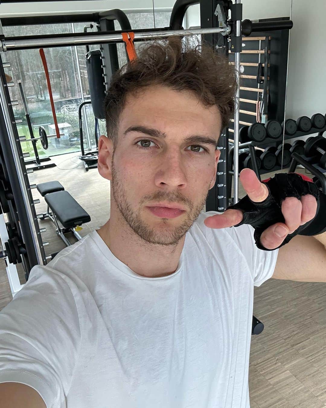 レオン・ゴレツカのインスタグラム