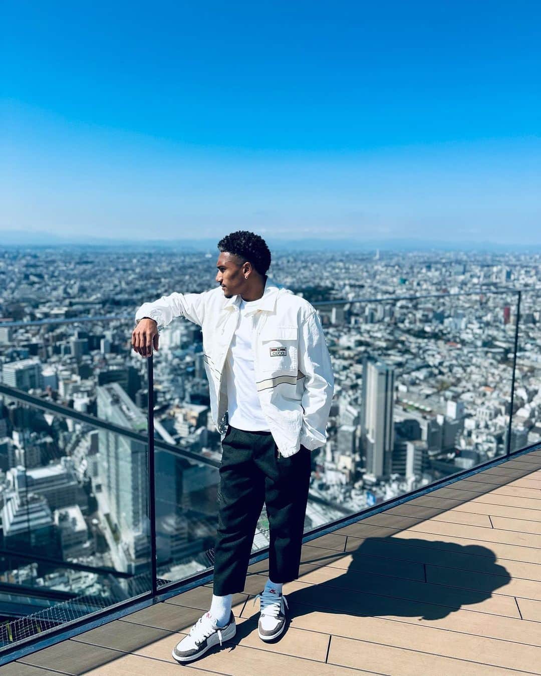 のインスタグラム：「👨🏽‍🦱 #Jordan1 #yearoftherabbit  #3306/5000」
