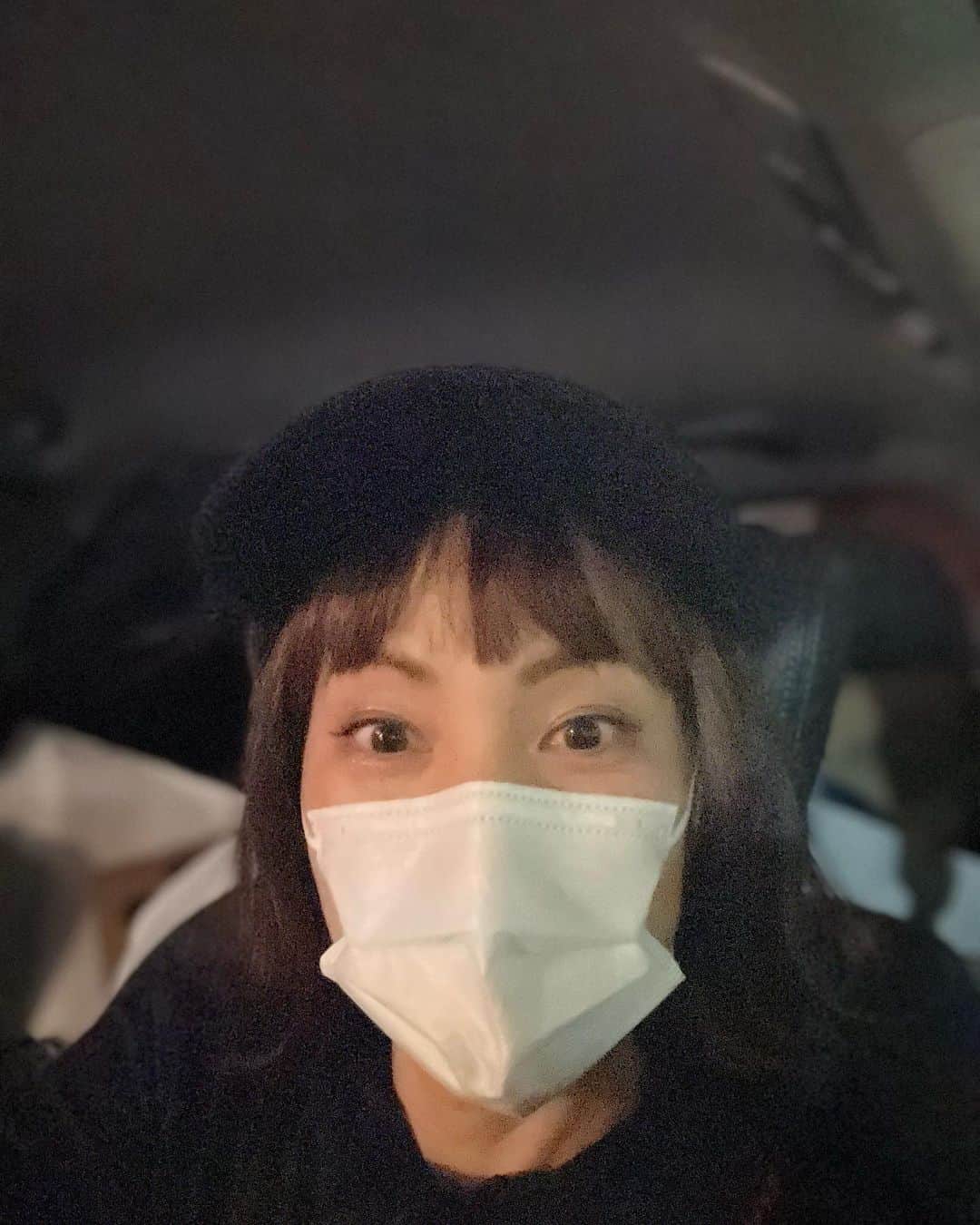 のインスタグラム：「オールナイトニッポンMUSIC10✨ 火曜日🥰　  ただいま　 本多劇場からニッポン放送へ 向かっています！！！💨💨💨  おそらく！ 22時までには到着できると思いますっ❣️ （頑張ってますっっっ！）  今夜も生放送でお届けいたしますっ✨  リスナーの皆さん💕 よろしくお願い致しますっっ✨✨  今夜のメールテーマはフリーです😍  東京は🌸開花したし、 ホワイトデーだし💝、  皆さんからの フリーメール❤️ たくさんお待ちしております❣️‼️✨  #鈴木杏樹#AnjuSuzuki  #オールナイトニッポンmusic10  #ニッポン放送 #生放送 #火曜日 #radiko #タイムフリー #有楽町 #下北沢 #舞台 #明るい夜に出かけて」