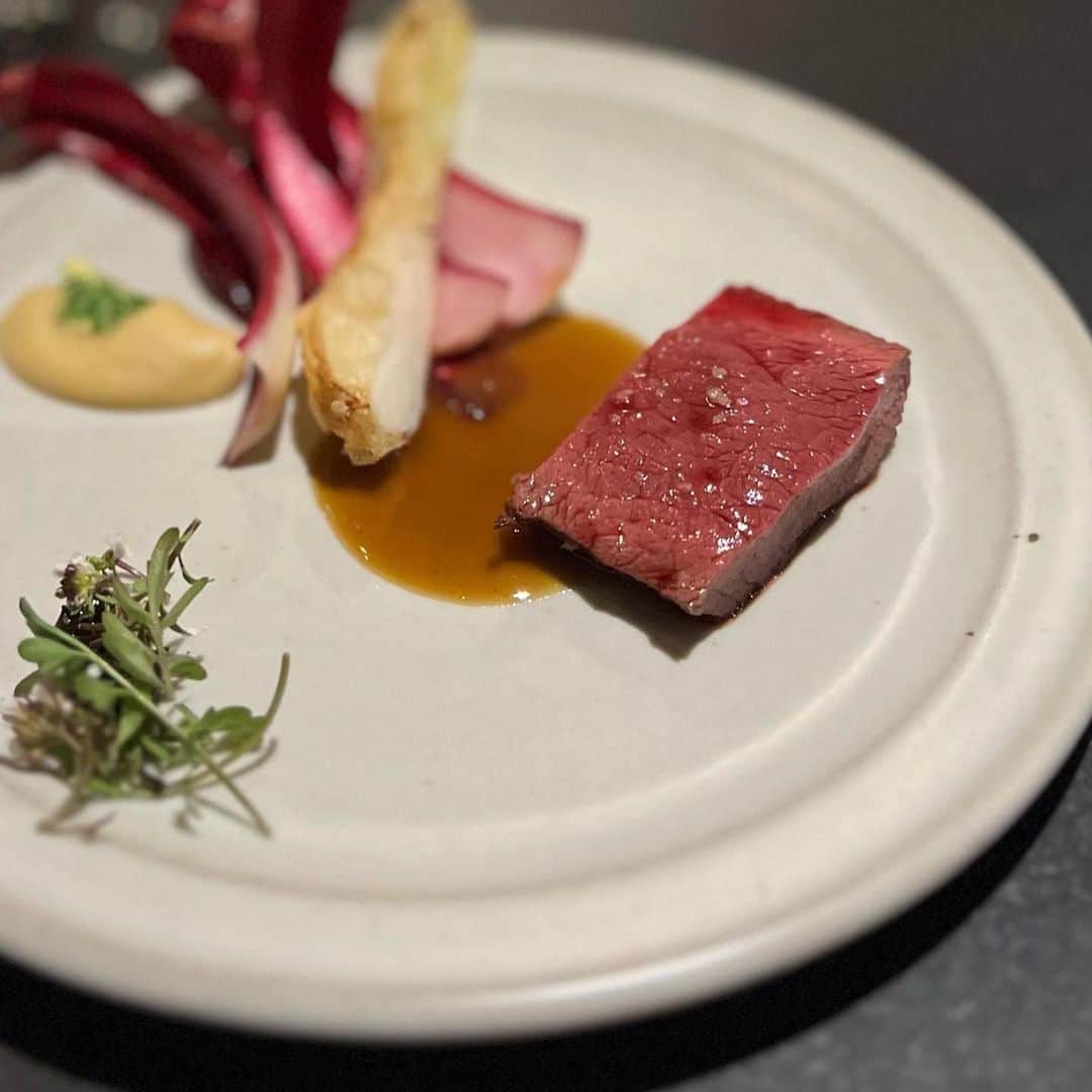 三橋栄香さんのインスタグラム写真 - (三橋栄香Instagram)「余韻に浸る... 最近の🥲🎂めちゃくちゃ嬉しかったなぁ..感謝感激です。」3月14日 21時11分 - mihashi_haruka