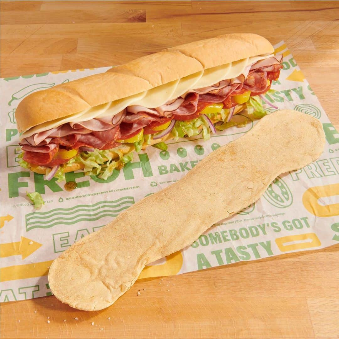 Official Subwayのインスタグラム：「ATTENTION POTATO CHIP LOVERS! We made a Baked @lays Footlong. That’s right, 12 inches of crisp goodness. Would you put it on your favorite footlong? “Like” for yes, Comment for absolutely! #NationalPotatoChipDay  *Only at the Subway restaurant located at 6700 Stonebrook Parkway, Suite 100 in Frisco, TX on 3/14/23, starting at 11:00am CST. While supplies last. Must purchase a Subway® Series Footlong meal. Meal includes 1 Subway® Series FL, a drink, and chips or 2 cookies. Limit 1 per person. Cannot be combined with other offers. In-restaurant orders only.」