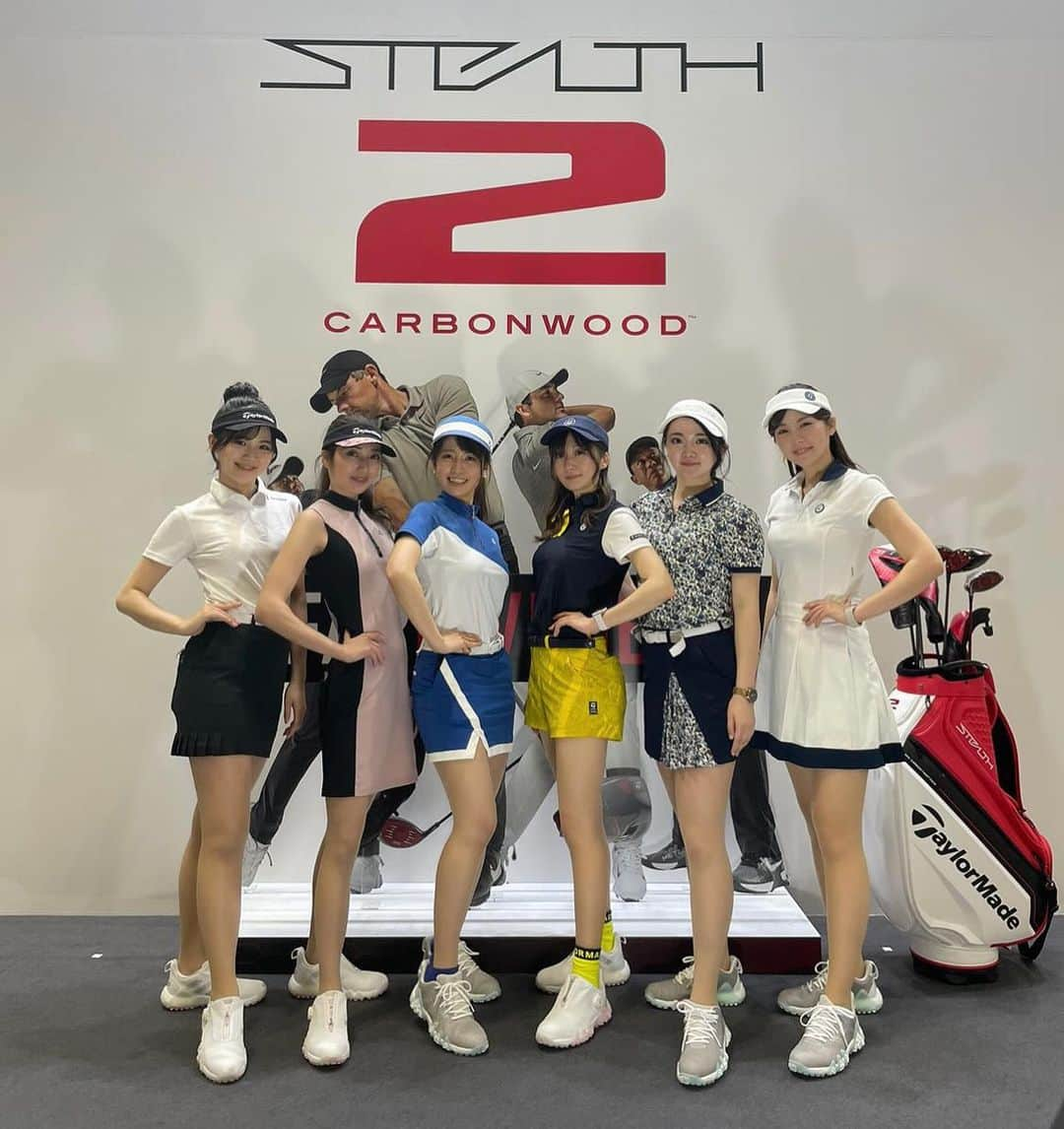 熊林保奈美のインスタグラム：「* . JGF2023⛳️ ツアーテーラーメイドと クラブテーラーメイドのウェアを 6人で12コーデ着用させていただきました！✨  みんな似合ってたし ウェアも全部可愛かった〜🥺💗眼福  どのコーデが好きですか？☺️ . . * #テーラーメイド #taylormade #テーラーメイドゴルフ #テーラーメイドアパレル #ツアーテーラーメイド #クラブテーラーメイド #ゴルフ女子 #ゴルフ女子コーデ #テーラーメイド2023 #JAPANGOLFFAIR #JAPANGOLFFAIR2023 #モデル #イベントコンパニオン #熊林保奈美 #道産子 #Japanesegirl #instalike」