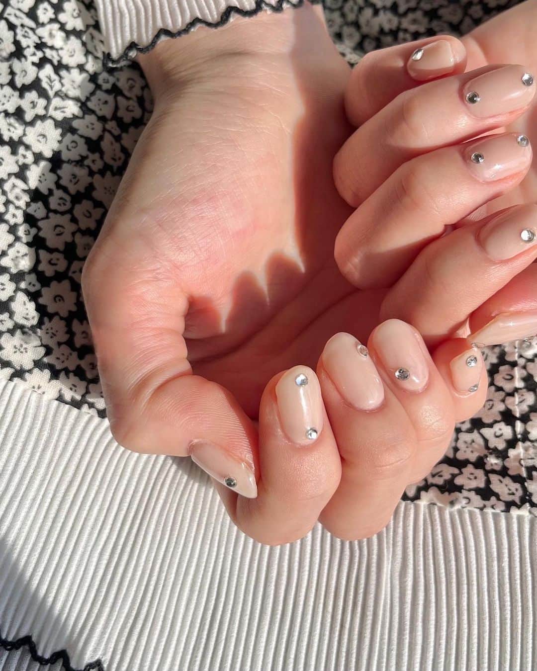 吉田菫さんのインスタグラム写真 - (吉田菫Instagram)「nail🍑🌸  #nail #spring #peachcolor #springnail」3月14日 22時23分 - sumiredooon1228