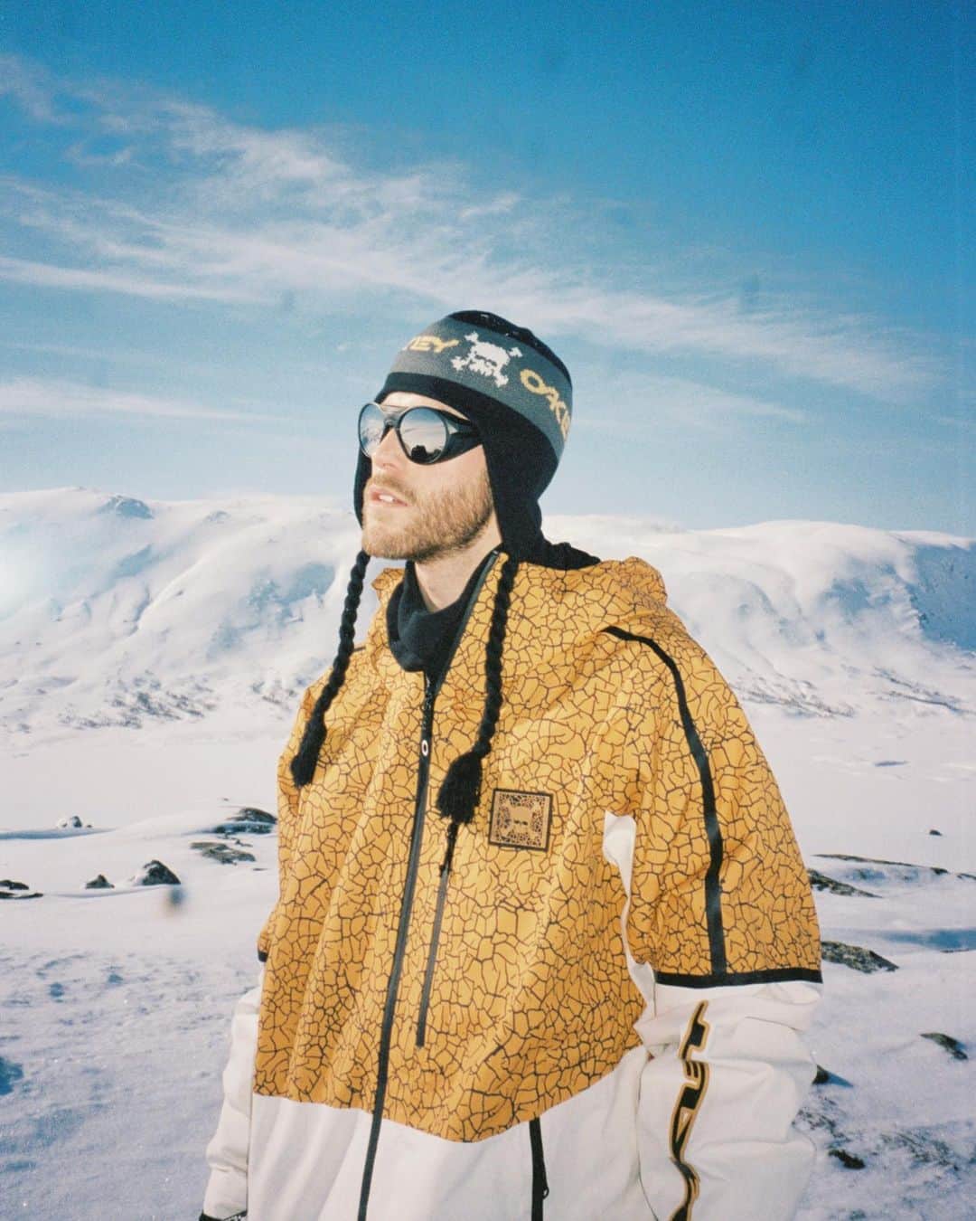 ステール・サンドベックのインスタグラム：「@oakley fit 👔👌🏽」