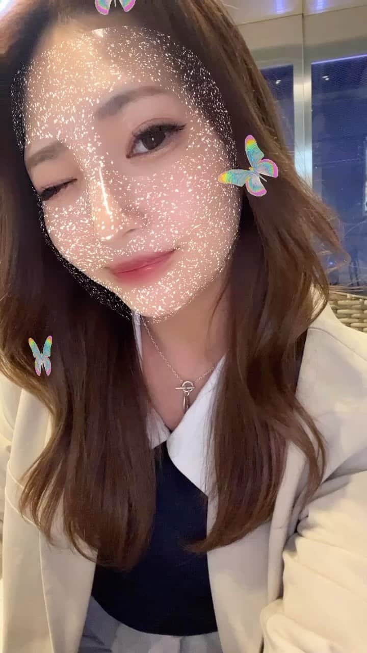 黒咲ななのインスタグラム：「. . 4月に楽しみができました🌊🌺 . 初めて行くから楽しみすぎる‎🤍 . .」