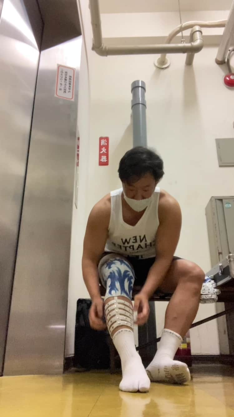 原田大輔のインスタグラム：「.  こんな感じで着替えてました！  #noah_ghc #STAYALIVE #rvddw #activital  #無音」