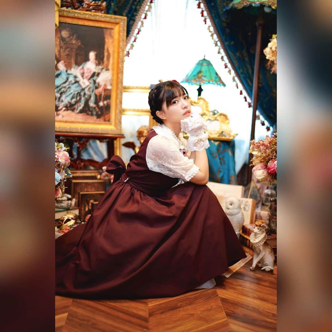 根尾あかりさんのインスタグラム写真 - (根尾あかりInstagram)「𓇬𓂂𓈒🥀 𝙸𝚗𝚗𝚘𝚌𝚎𝚗𝚝 𝚆𝚘𝚛𝚕𝚍 🥀𓈒𓂂𓇬  #lolitadress #ロリィタ #ロリィタコーデ #ロリータ #lolitafashion#ootd #sweetlolita #lolitacoord #jfashion  #lolitagirl  #クラロリ  #クラシカルロリィタ  #innocentworld #dailylolita  #lolitacommunity #lolitaoutfit #lolita #ロリータファッション #eglfashion #gothiclolita #ロリータ服 #ロリィタファッション #蘿莉塔  #洛兩塔 #harajukufashion #classiclolita #原宿ファッション #로리타 #lo娘」3月14日 23時51分 - 2mugicha