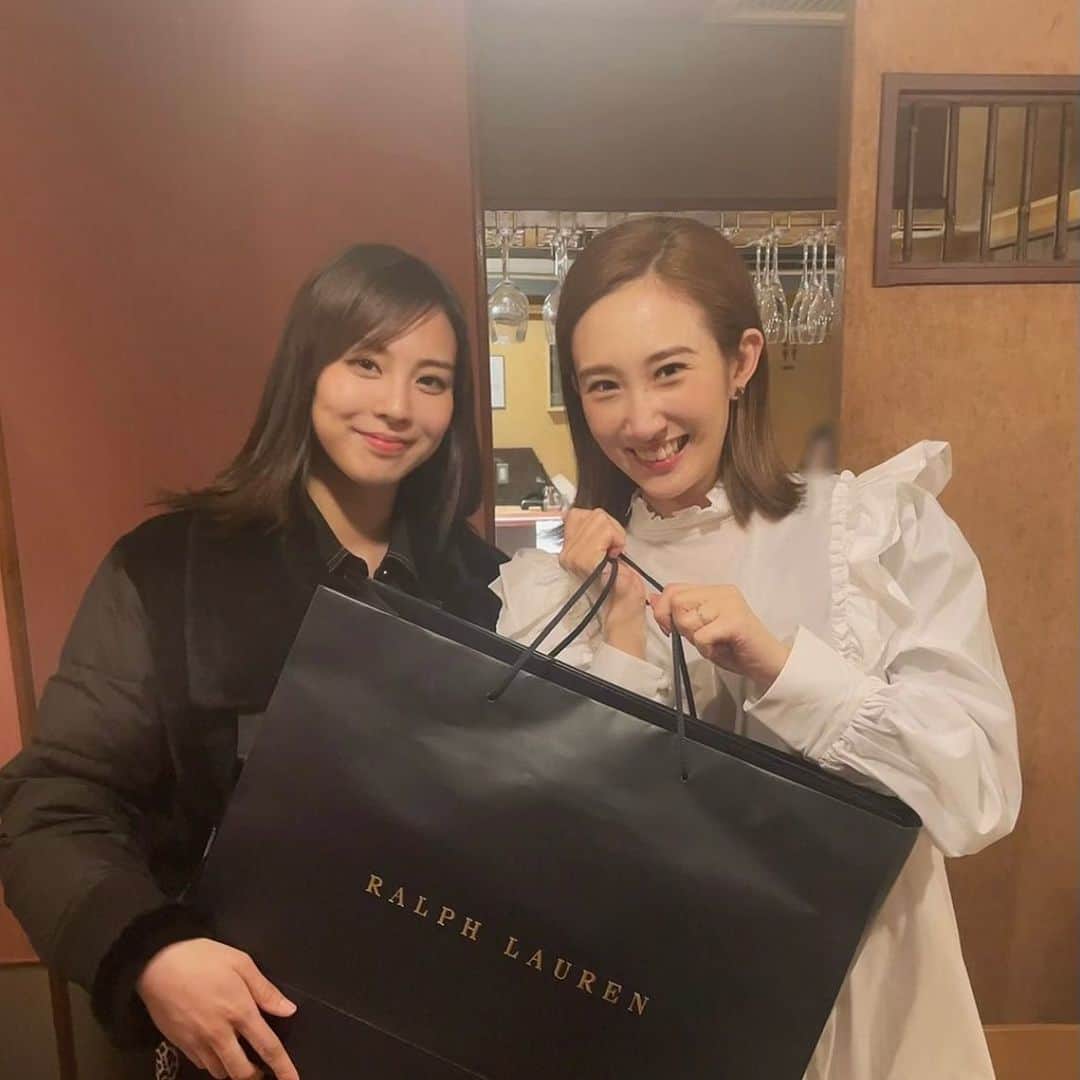 矢吹世奈のインスタグラム：「・ あんなちゃん🧡 5歳と7歳からの仲なので 出会って23年くらいになりますかね🫣☺️✨ いつもありがとう。 存在に感謝🙏🏼✨  かわいくておもしろい！笑」