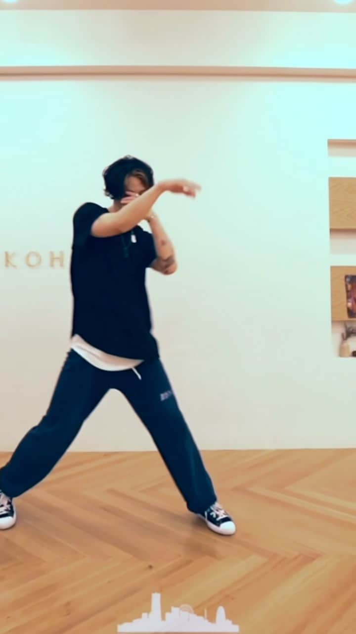 SHiNのインスタグラム：「♧ #cab #chrisbrown  #catchabody #fivioforeign  #dance #endancestudio #choreography」