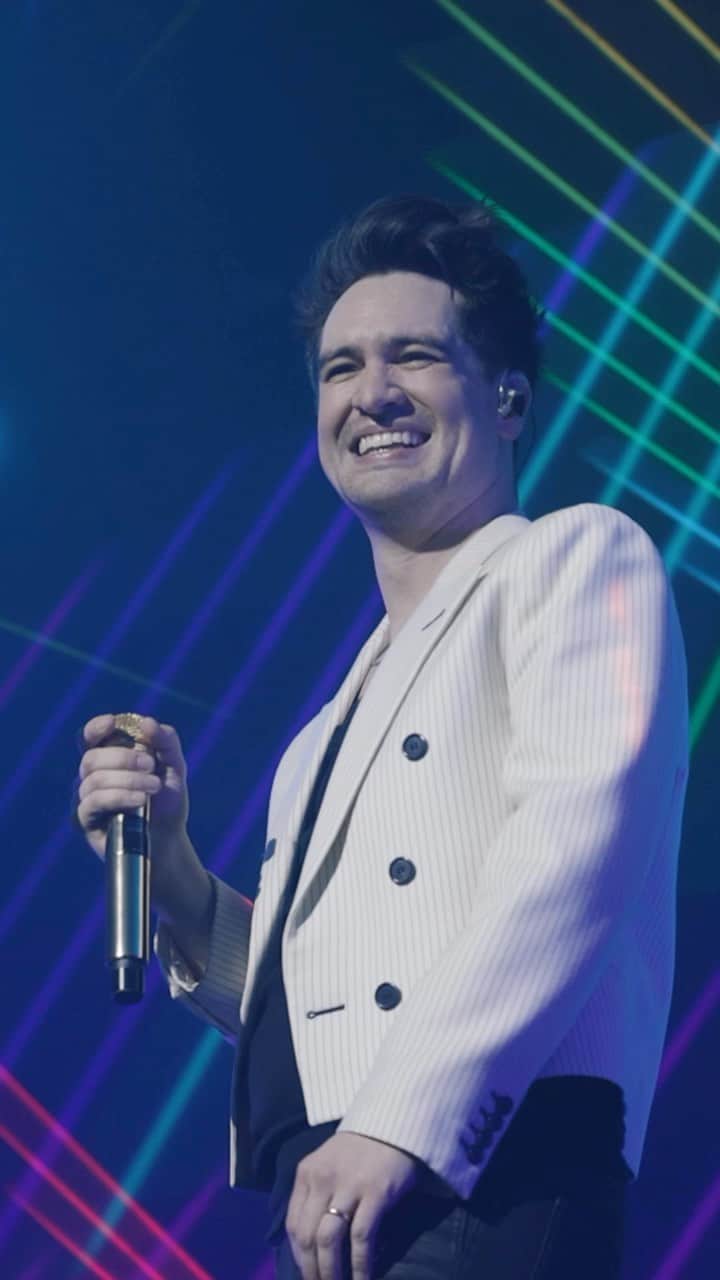 Panic! At The Discoのインスタグラム：「I’m not crying, you’re crying 🥹」
