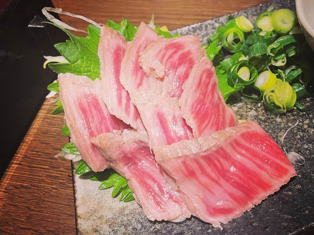 中村靖日のインスタグラム：「.  はいさい！  沖縄料理たべたんさあ  いっぺーまーさん  沖縄いちゅんてー  2023/03/14 Tue -JST  #dinner #沖縄料理 #沖縄 #okinawa #okinawancuisine #actor #tokyo #japan」