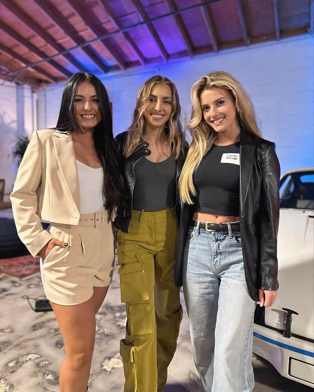 Lindsay Brewerさんのインスタグラム写真 - (Lindsay BrewerInstagram)「Fun night celebrating @motortrend on the release of their new show Super Turbo Story Time! It was great catching up with friends who are inspirational ladies in motorsport🏁   You can watch the premiere of it on @motortrendplus or watch back to back episodes tonight on MotorTrend TV at 10:00 and 10:30 pm EST.  #superturbostorytime」3月15日 13時36分 - lindsaymariebrewer