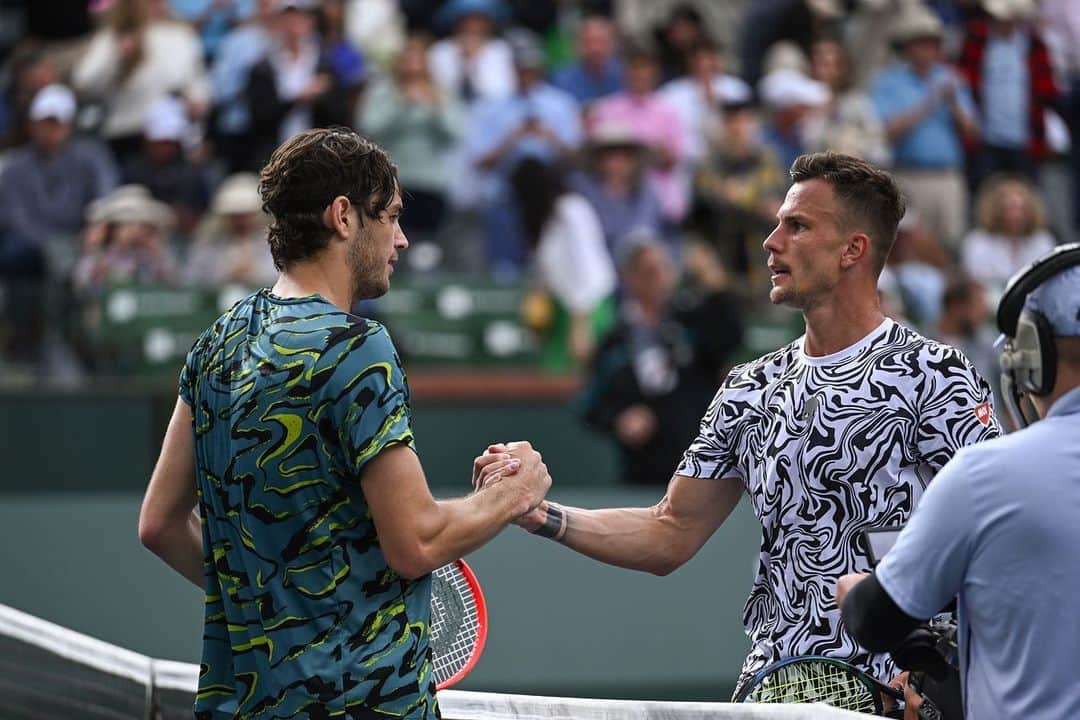 マートン・フチョビッチのインスタグラム：「Didn’t get the win today but I had a very good week🙏🏻 Thanks Indian wells, taking all the positives, Miami next💪🏻➡️➡️➡️」