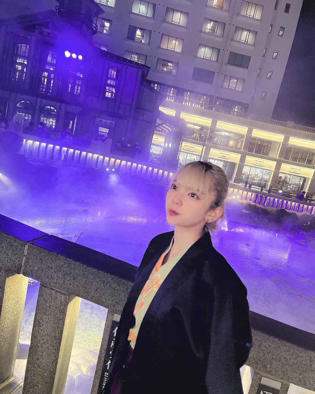 星れいらさんのインスタグラム写真 - (星れいらInstagram)「・ ・ ・ お初草津温泉行ってきた♨️  #札束と温泉  スピンオフ、、も悪くない🤣♨️」3月15日 13時29分 - hoshi_reira