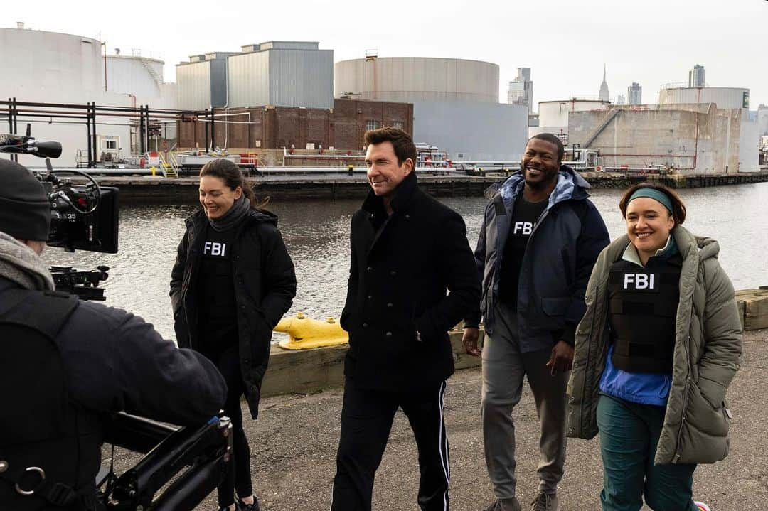 エドウィン・ホッジさんのインスタグラム写真 - (エドウィン・ホッジInstagram)「It’s Tuesday. I need not say more!! @fbicbs @cbstv」3月15日 5時29分 - chaoticsymphony