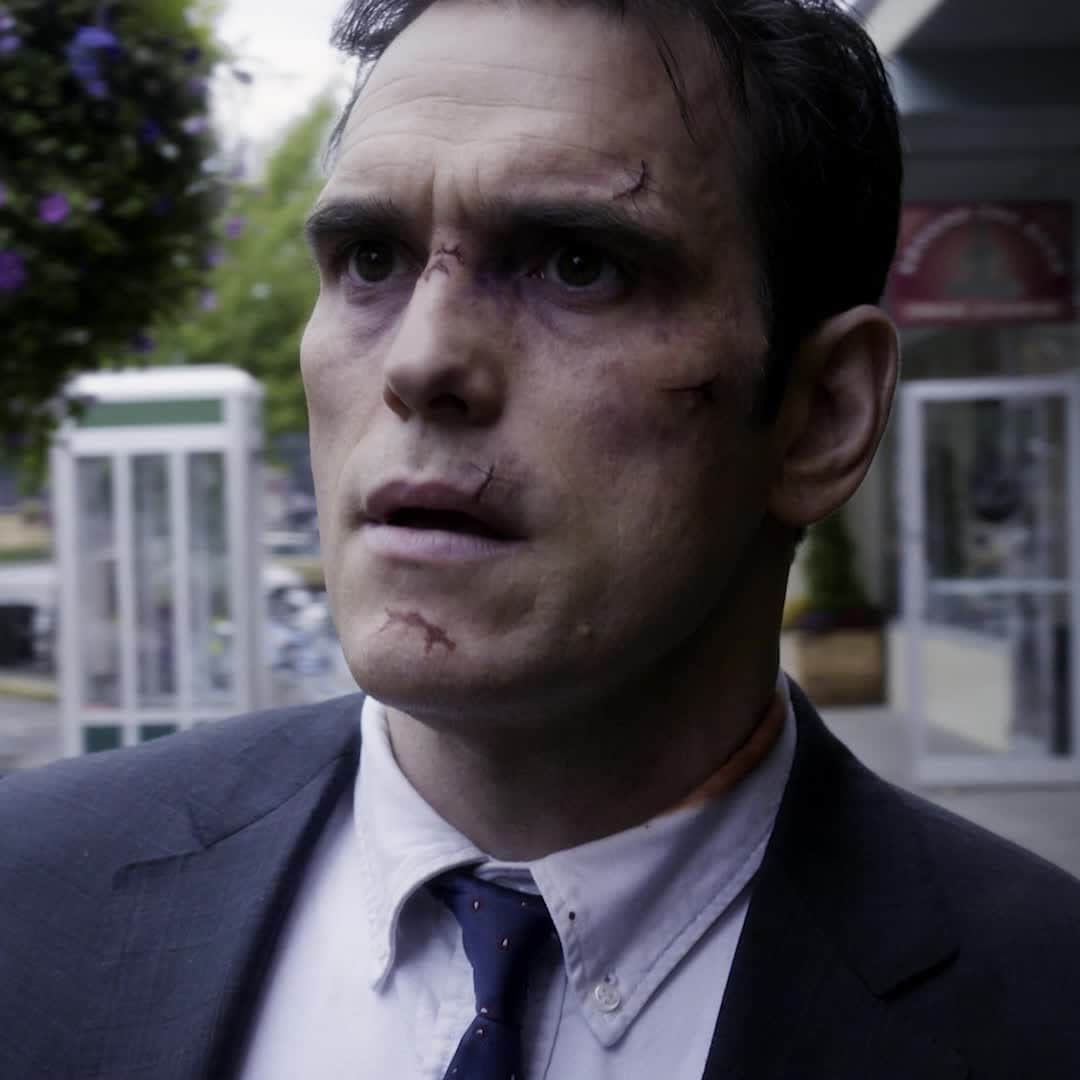 The CWのインスタグラム：「Nothing is what it seems in Wayward Pines. Stream it free on The CW!」