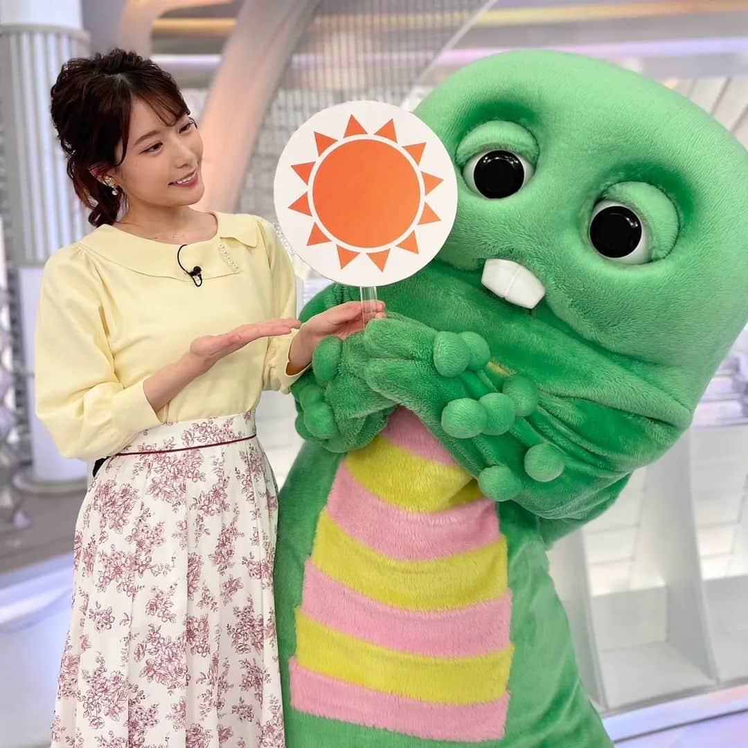 フジテレビ「プライムニュース イブニング」さんのインスタグラム写真 - (フジテレビ「プライムニュース イブニング」Instagram)「関東あす　日差しを有効に  夕方以降は天気がゆっくりと下り坂です。 洗濯などは明日の日中に済ませてしまいましょう。  #ソラよみ #竹俣紅　@benitakemata_official #ガチャピン　@gachapin_official #天気 #お天気 #イット」3月15日 21時44分 - livenews_it