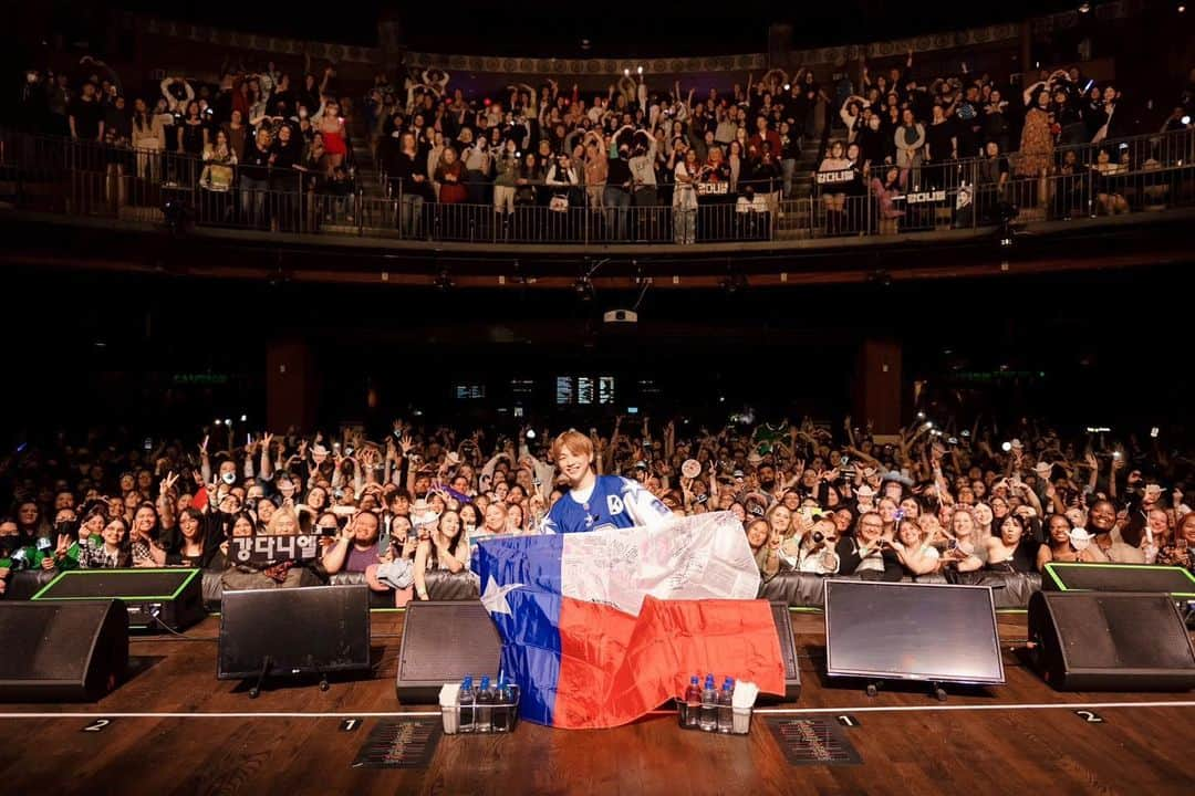 カン・ダニエルさんのインスタグラム写真 - (カン・ダニエルInstagram)「At #dallas 🤩」3月15日 16時02分 - daniel.k.here