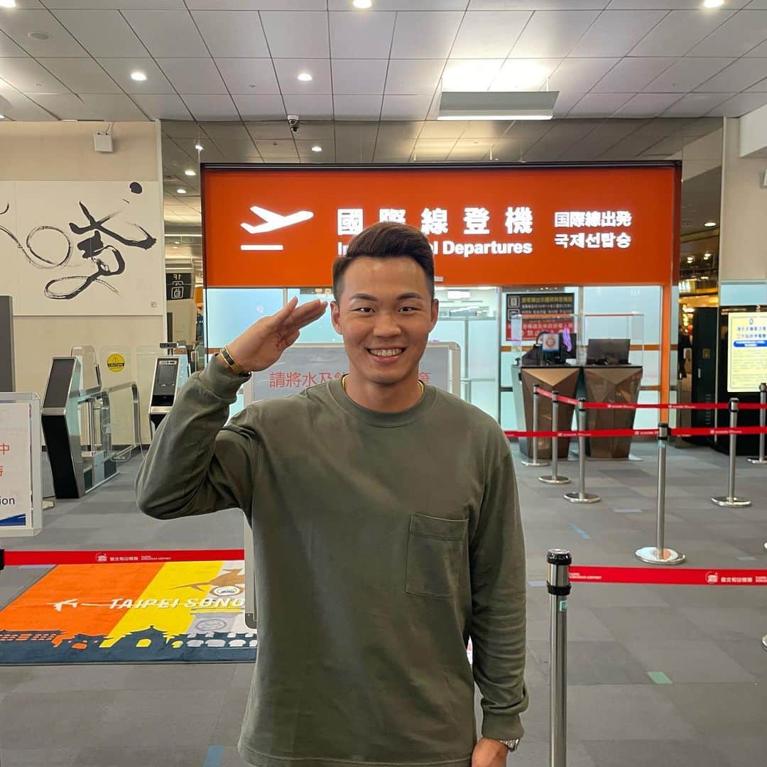 ワン・ボーロンのインスタグラム：「🫡 很開心、也很榮幸能代表台灣參加經典賽。結束了這段特別的旅程，接下我將回到日本。 我會帶著你們的支持和美好的回憶，繼續在日職打拚，期待下次與大家見面！」
