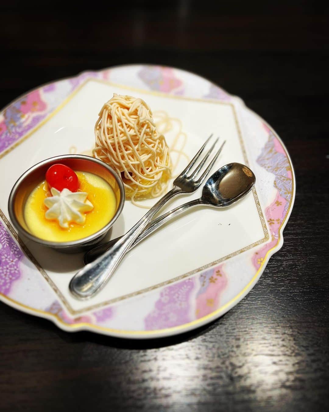 shin -SAKE instructor-のインスタグラム：「30年前を彩ったエース食器たちに、あらためて表舞台に登場していただきます。  #リニューアルプロジェクト #エース」
