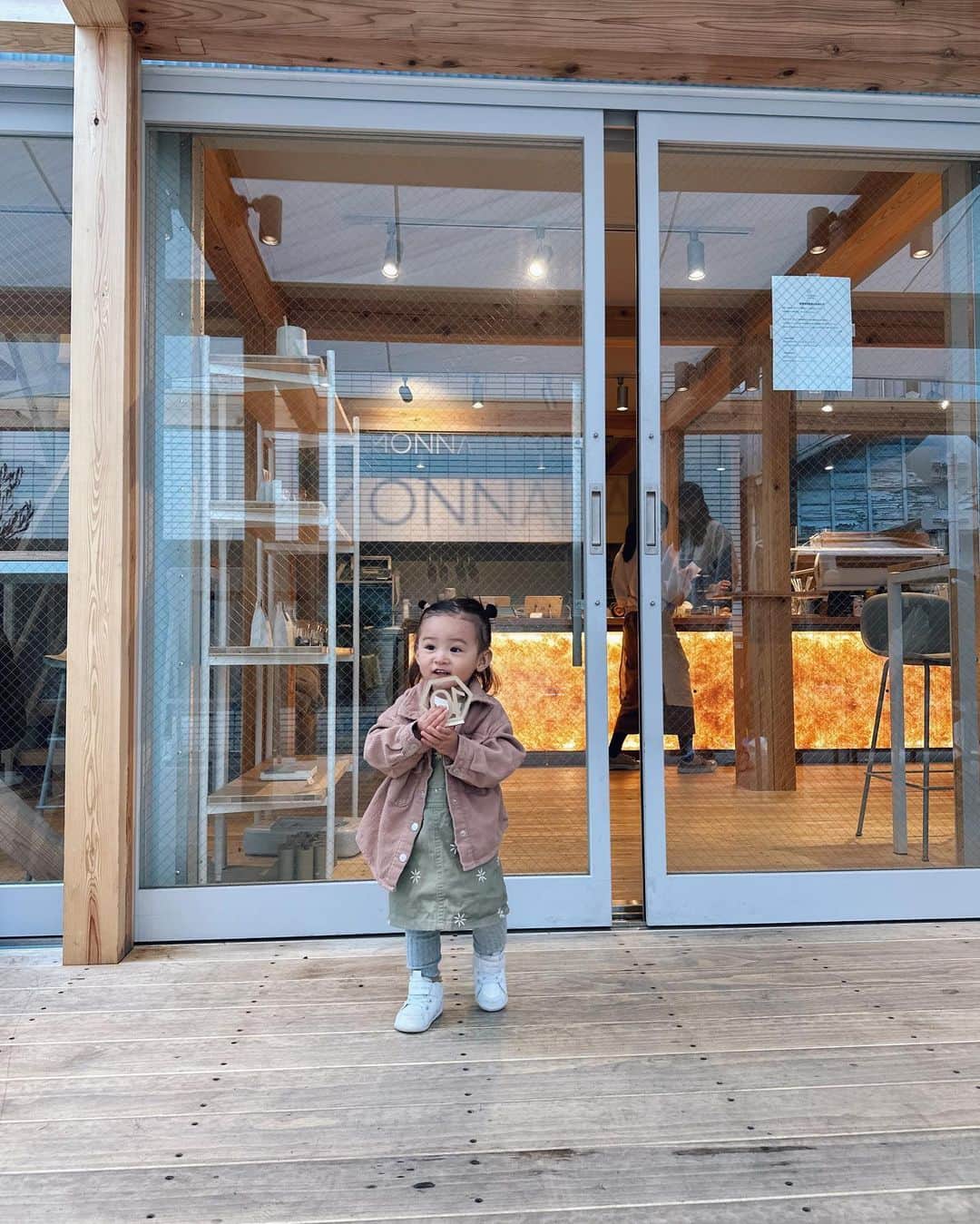 ARISA（和田有沙）さんのインスタグラム写真 - (ARISA（和田有沙）Instagram)「最近の陽南さんは よりわんぱくになっております👧🏻  #1歳6ヶ月」3月15日 17時46分 - wadaarisa