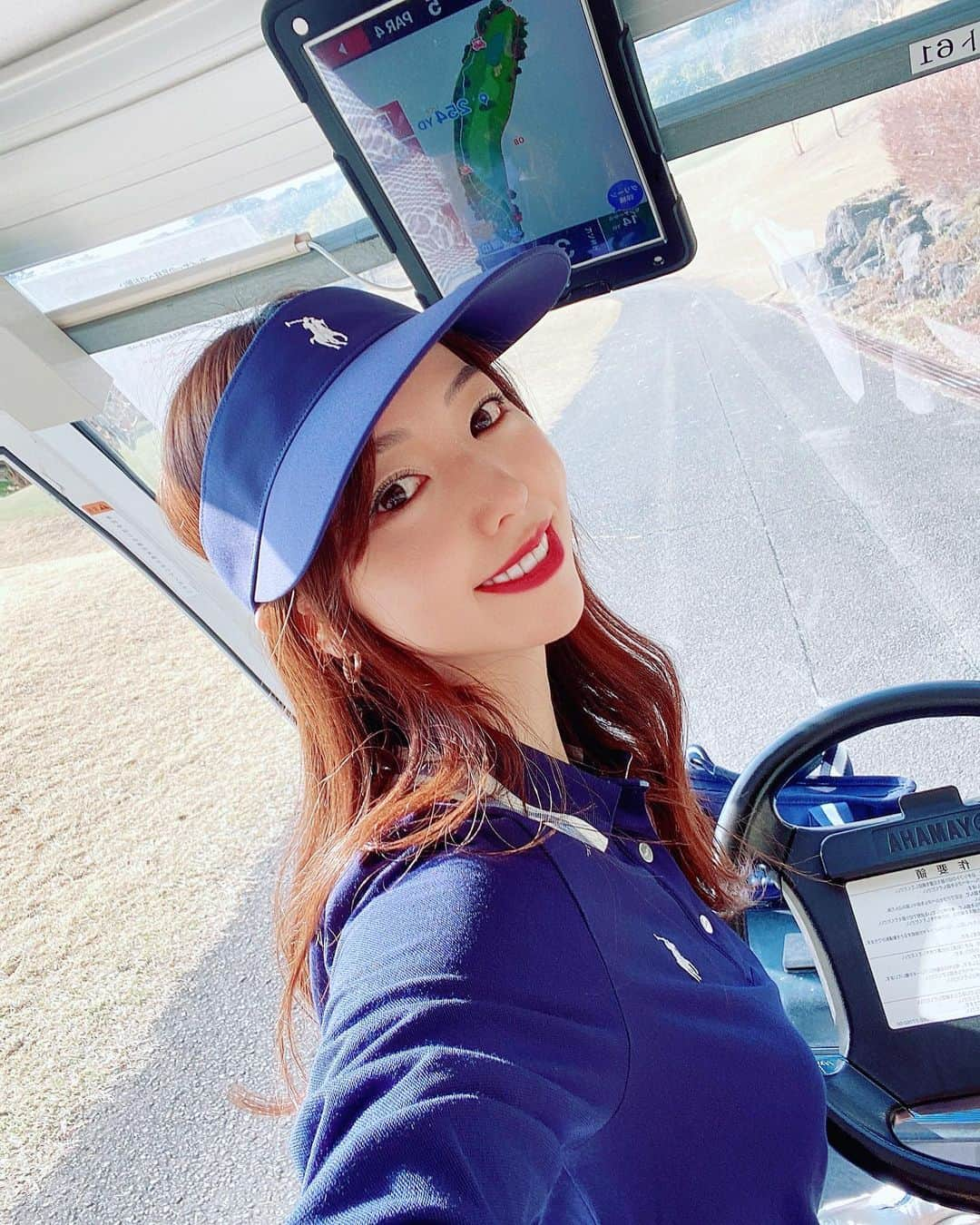 加藤桃子さんのインスタグラム写真 - (加藤桃子Instagram)「半年ぶり🏌️‍♀️🤍 今年はたくさんラウンドしたいな🫶  #ゴルフ #ゴルフ女子 #ゴルフ初心者 #ゴルフウェア #ゴルフウェアレディース  #ゴルフコーデ #ゴルフ女子コーデ #ゴルフ好き #golf #golfgirl #ラルフローレン #ポロゴルフ #pologolf」3月15日 17時50分 - mom0.japan