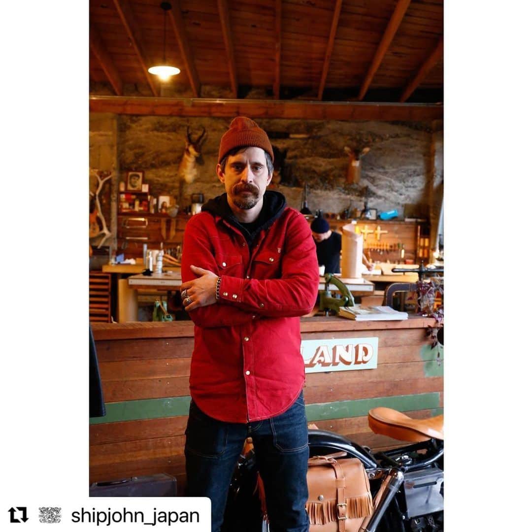 のインスタグラム：「#Repost @shipjohn_japan with @use.repost ・・・ 【イベント告知】 SHIP JOHN新作展示即売会＆SHIP JOHN RALLY 1st開催！  来たる4月8日(土)、SHIP JOHN JAPAN / WESCO JAPAN大阪本店にて、 @shipjohn の創業者であるMike氏をアメリカから迎え、2023年の新作展示即売会を開催します。 どのアイテムも非常に堅牢で耐久性に優れ、かつ細部に至るまで丁寧なモノ作りを行うShip Johnは世界中にコアなファンを抱え、新製品は即SOLD OUTとなるほど入手が難しい状況が続いています。そんな中、このイベントでは日本のファンの皆さんの為にたくさんの新作商品を取り揃え、数々のスペシャルな製品を手にとってご覧頂けるまたとない一日となります。 ウエスコブーツとも非常に相性の良いアイテムばかりですので、ぜひお誘い合わせのうえご来場ください。皆様のお越しをお待ちしております。  さらに！！ 4月9日(日)は『SHIP JOHN RALLY 1st』と題し、世界中のカスタムショーにおいて数々のアワードを獲得し、世界的にもその名を轟かす @custom_works_zon さんへ向けてラリーを開催します！  下記の詳細をご確認のうえ、こちらも皆さま奮ってご応募ください！  〜〜〜〜〜〜〜〜〜〜〜〜〜〜〜〜〜〜〜〜〜〜〜〜〜〜〜 『SHIP JOHN 2023 新作展示即売会』 日時：４月８日(土) 時間：１１：００ - １７：００ 場所：SHIP JOHN JAPAN / WESCO JAPAN 大阪本店 ０６−６７８３−６８８８ 　　　大阪府東大阪市高井田西１−１−１７ 💻 地図を見る 〜〜〜〜〜〜〜〜〜〜〜〜〜〜〜〜〜〜〜〜〜〜〜〜〜〜〜 『SHIP JOHN RALLY 1st』※WESCO JAPAN大阪本店は、４月９日(日)は休業日となります。 日時：４月９日(日) 目的地：Custom Works Zon 　　　　滋賀県蒲生郡日野町木津185 時間：草津SA（上り）を９：３０出発 形式：バーベキュー 参加費：３０００円 応募期間：３月２６日(日)まで お問い合わせ先：SHIP JOHN JAPAN/WESCO JAPAN　０６−６７８３−６８８８  【注意事項】 ※人数に限りがあるため、先着順とさせて頂きます。 お電話、もしくはご来店のうえスタッフまでお知らせください。 定数に達した時点で予告なく締め切りとさせていただく場合がございますので、予めご了承ください。 ※参加費は前払い制となります。 〜〜〜〜〜〜〜〜〜〜〜〜〜〜〜〜〜〜〜〜〜〜〜〜〜〜〜 #shipjohn #shipjohnjapan #wescojapan #madeinUSA #oregon #portland #workwear #workwearstyle」