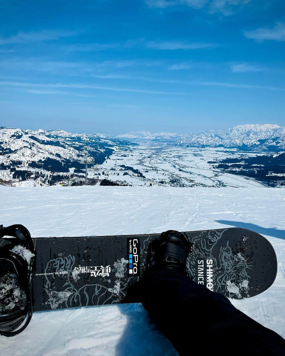 岩澤史文さんのインスタグラム写真 - (岩澤史文Instagram)「今年のスノボーもいっぱい転けた笑 Had a great snowboarding season.  #snowboarding #スノボー　#スケーター　#なんでこんなむずいん」3月15日 18時23分 - shimon_mdaskater