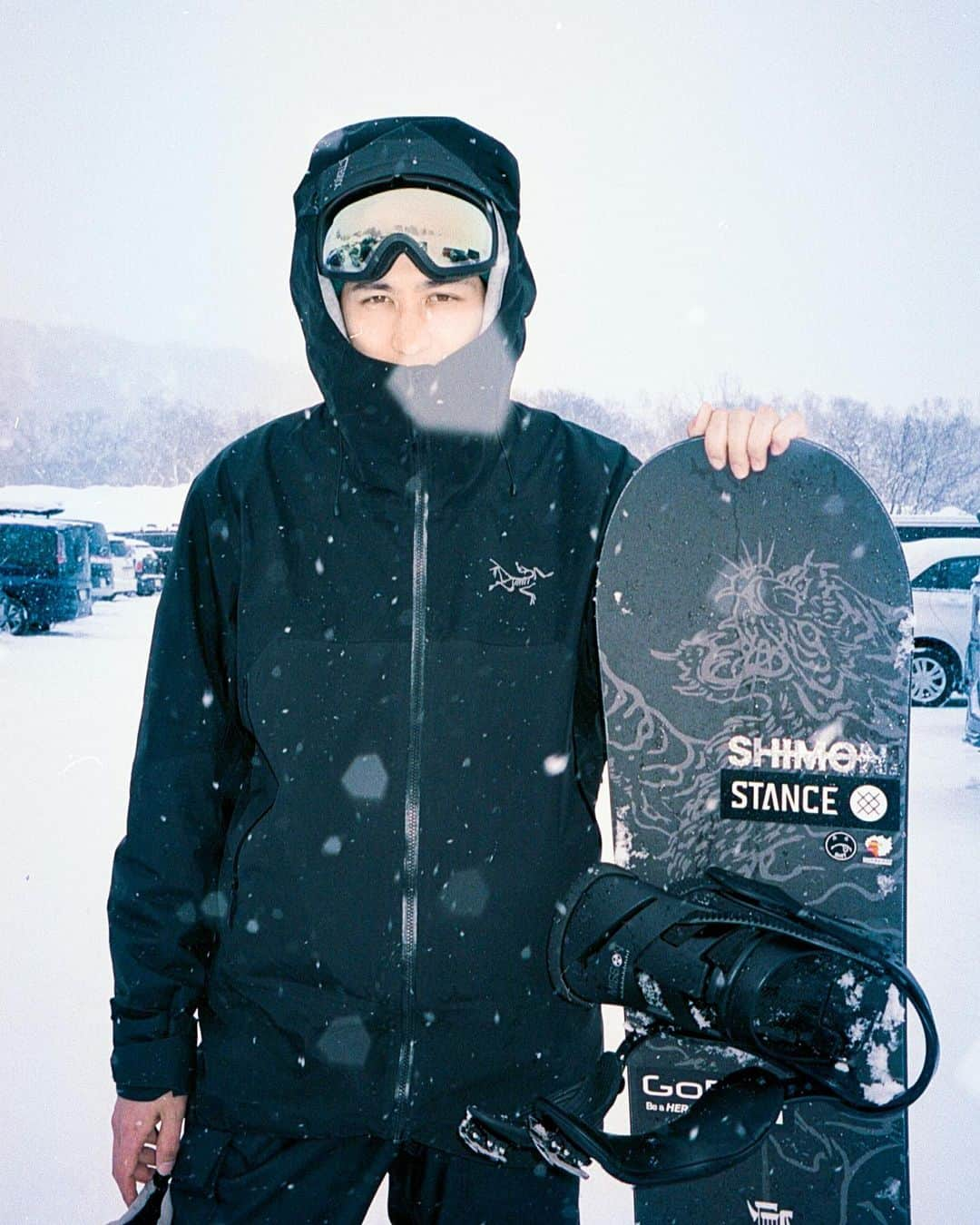 岩澤史文さんのインスタグラム写真 - (岩澤史文Instagram)「今年のスノボーもいっぱい転けた笑 Had a great snowboarding season.  #snowboarding #スノボー　#スケーター　#なんでこんなむずいん」3月15日 18時23分 - shimon_mdaskater