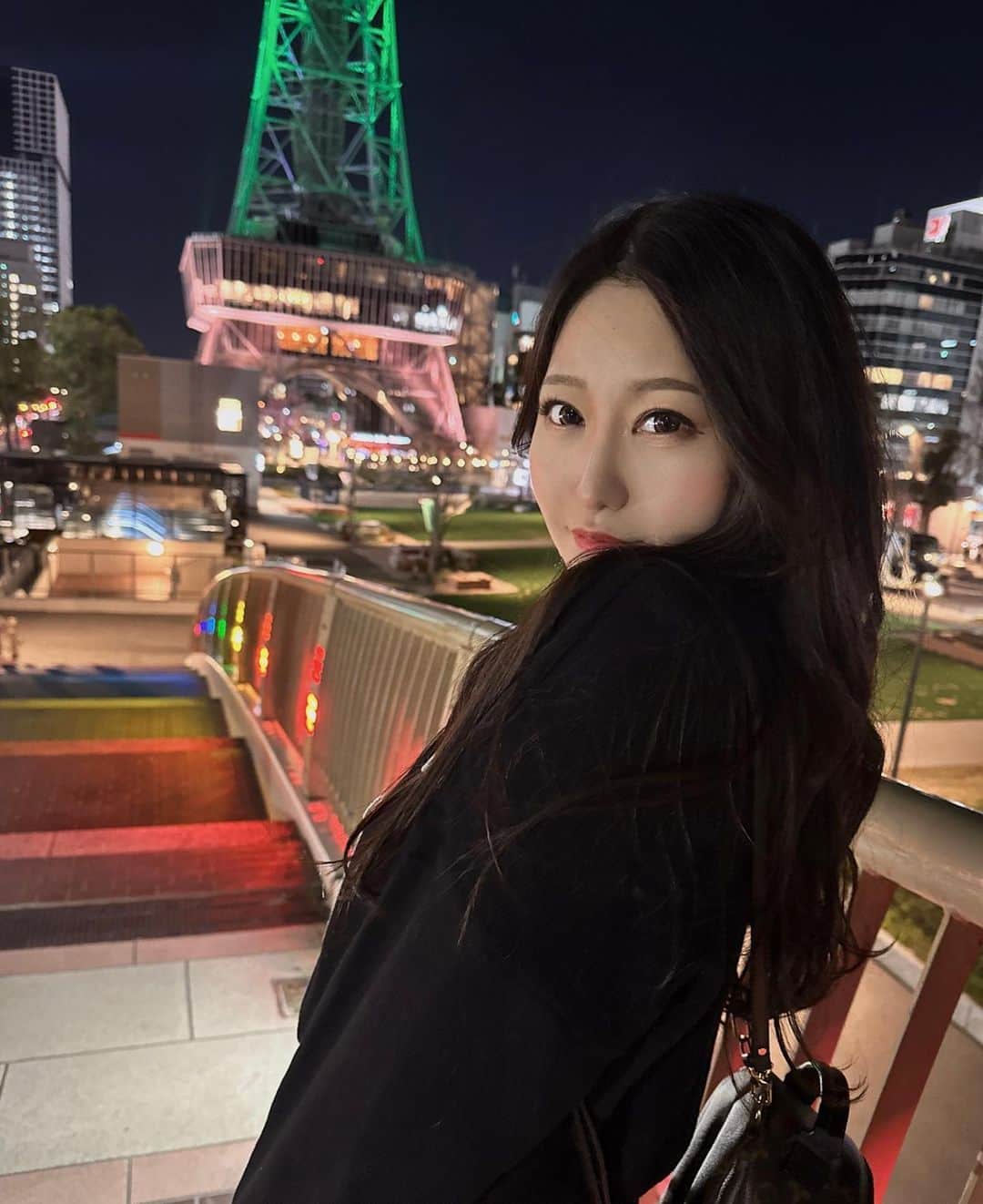一条あやなさんのインスタグラム写真 - (一条あやなInstagram)「. 携帯機種変したら画質全然違う！☺️💕  今までボヤけてたりしたのがボヤボヤしてない💗  だいぶ快適！ . #テレビ塔 #愛知 #春の匂いがしてきた  #黒髪女子 #一条あやな」3月15日 18時18分 - ichijyoayana
