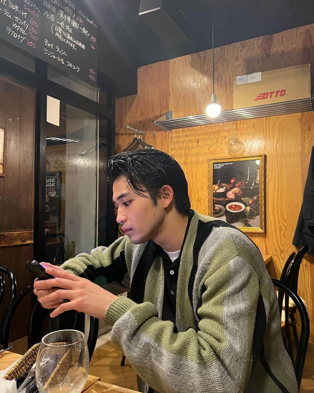 中田圭祐のインスタグラム：「🖐」