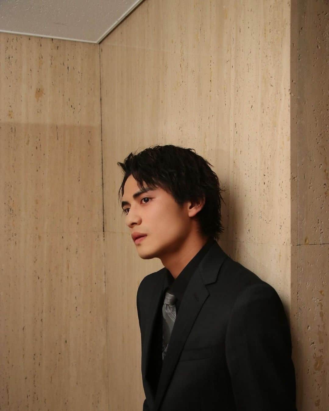 藤枝喜輝のインスタグラム：「花粉がぁーーーー 夜もまともに寝れない助けて😢」
