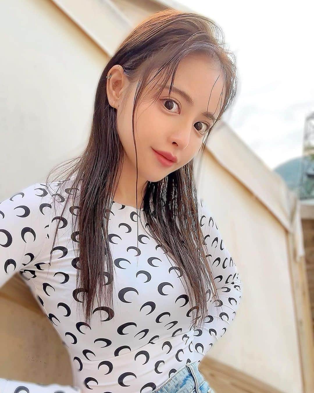 ririのインスタグラム：「#パリジェンヌラッシュリフト 👁 やってるとビューラーいらないから メイク時短💄で楽すぎる♥️ マスカラだけ、ぺぺっと😚  @aries_ebisu ✅ いつもありがとうございます💓 手際良くて1時間かからず終了🕰  感謝でーす✌︎  #love #happy #smile #美容 #まつげパーマ」