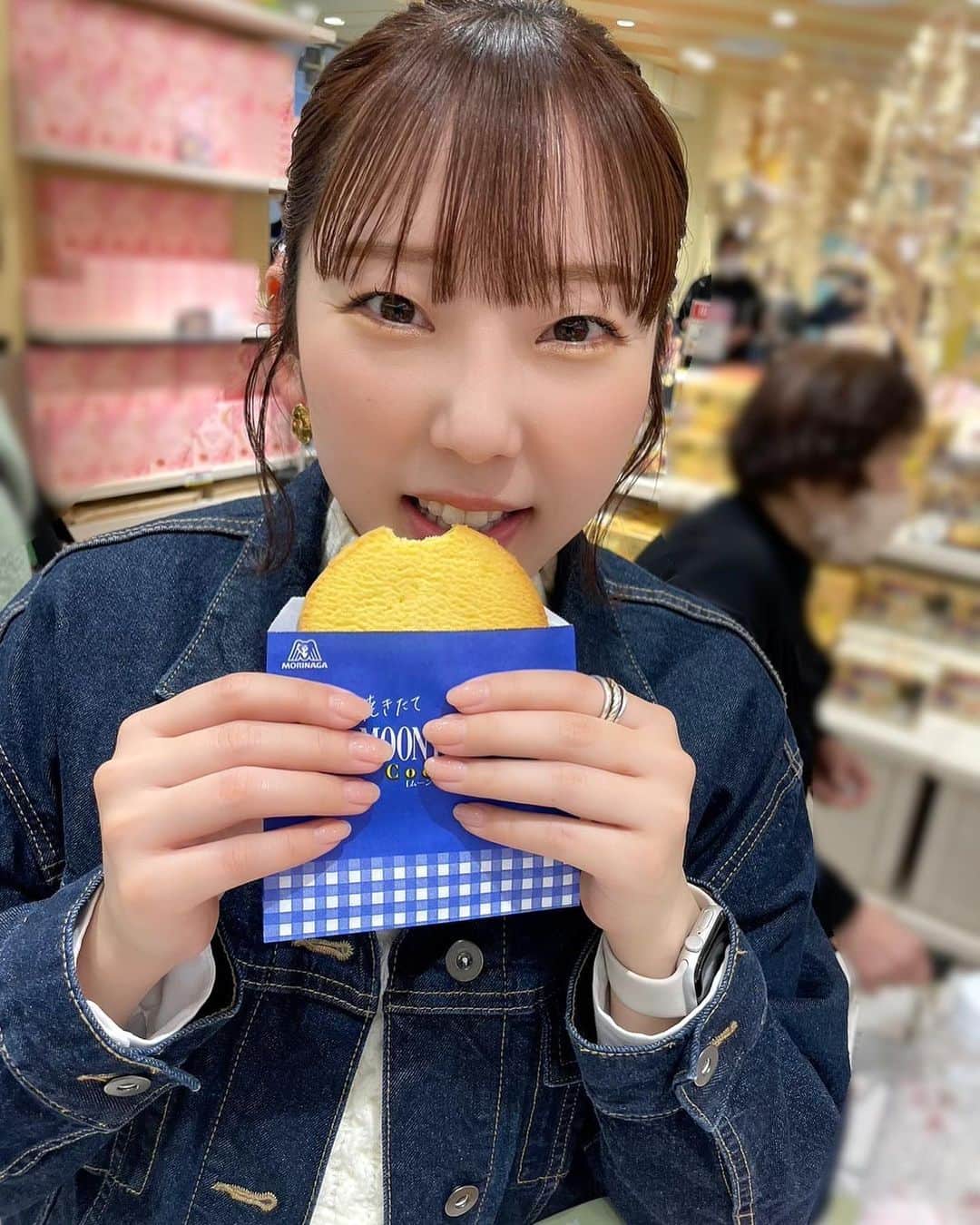 木下望さんのインスタグラム写真 - (木下望Instagram)「・ ・ 東京駅でデートしよ🙋‍♀️🤍  このクッキー、出来立てほんっっとに好きな味だった🍪🫶」3月15日 20時09分 - nonchan_starmarie