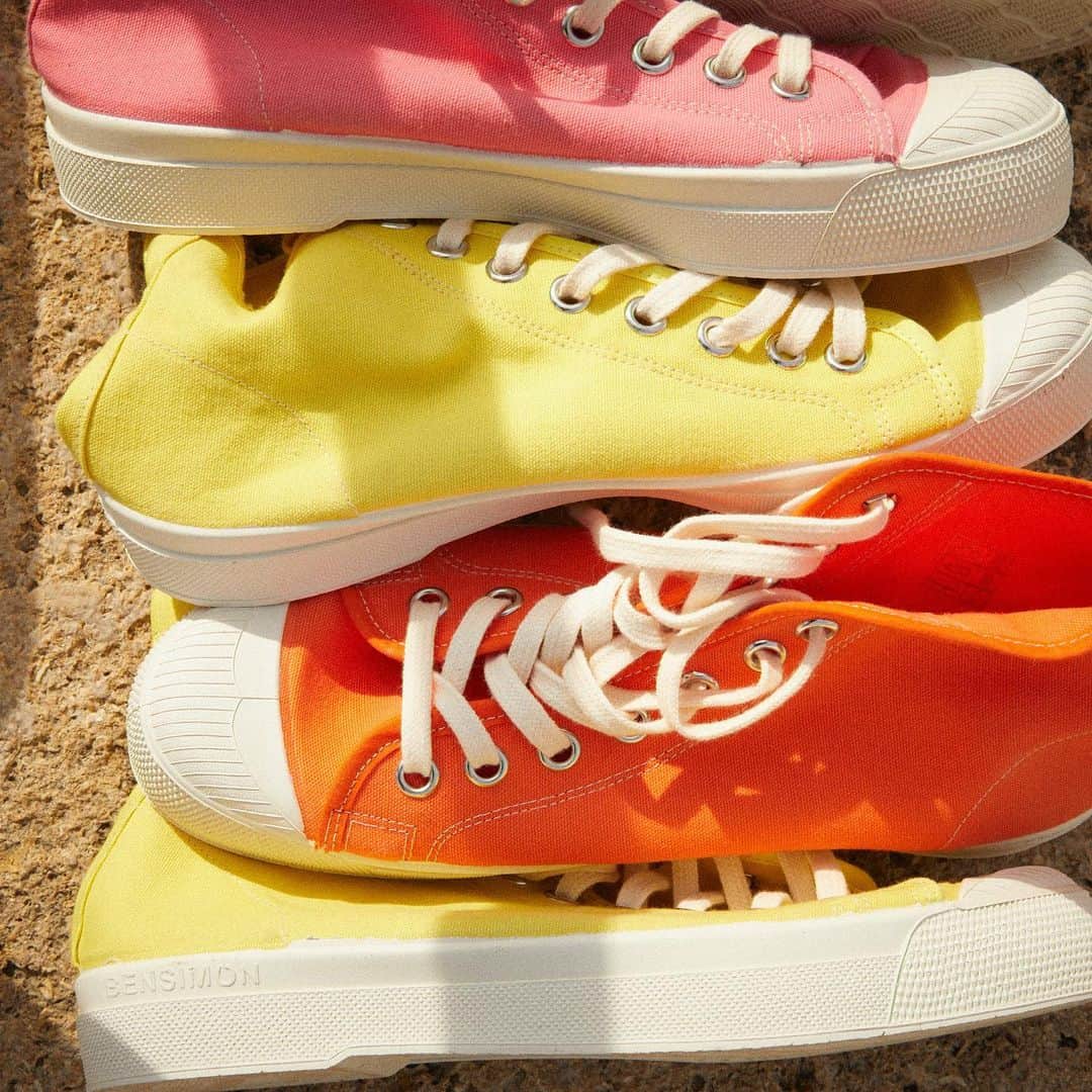 ベンシモンのインスタグラム：「Mix & Match of colors!  La B79 s’associe parfaitement à d’autres couleurs de votre vestiaire printanier. À vous de jouer le monochrome ou de tenter le mélange de couleurs comme vous l’entendez !  #Bensimon #Bensimoncolors #tennisBensimon #Bensimonlovers #coloraddict #coloraesthetic   The B79 is a perfect match for other colors in your spring wardrobe. Let’s play the monochrome or try the color mix as you wish!」
