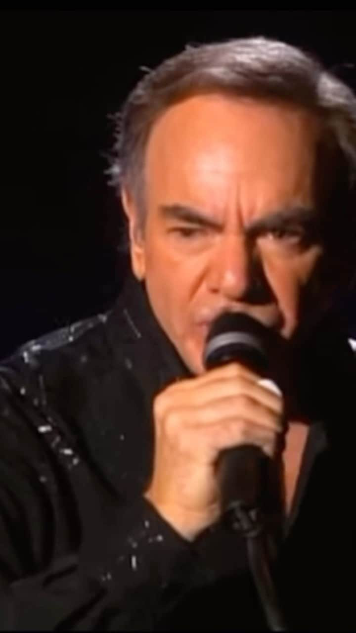 ニール・ダイアモンドのインスタグラム：「#TBT to Neil’s NYC Hot August Nights performance of “Don’t Go There” back in 2008. Such a great song! ~Team Neil #DontGoThere #NeilDiamond」