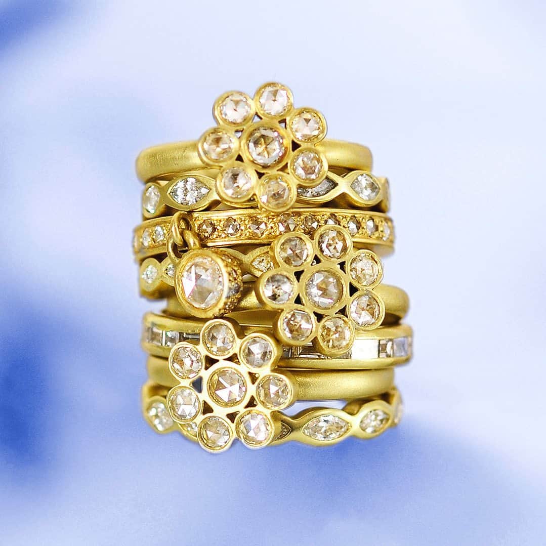 ミーアンドローさんのインスタグラム写真 - (ミーアンドローInstagram)「These diamond bands are tender, receptive, and welcoming. Sparkling baguettes, piercing brilliants, and refined rose cut diamonds shine brighter together.   #baguette #brilliant #rosecut #diamond #rings #timeless #18kgoldjewelry #jewelrydesign #handcraftedjewelry #madeinnyc #meandrojewelry」4月14日 0時48分 - meandrojewelry